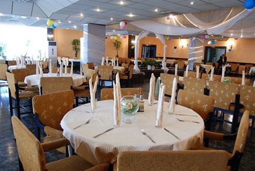 Elbrus Hotel วาซาร์จิค ภายนอก รูปภาพ