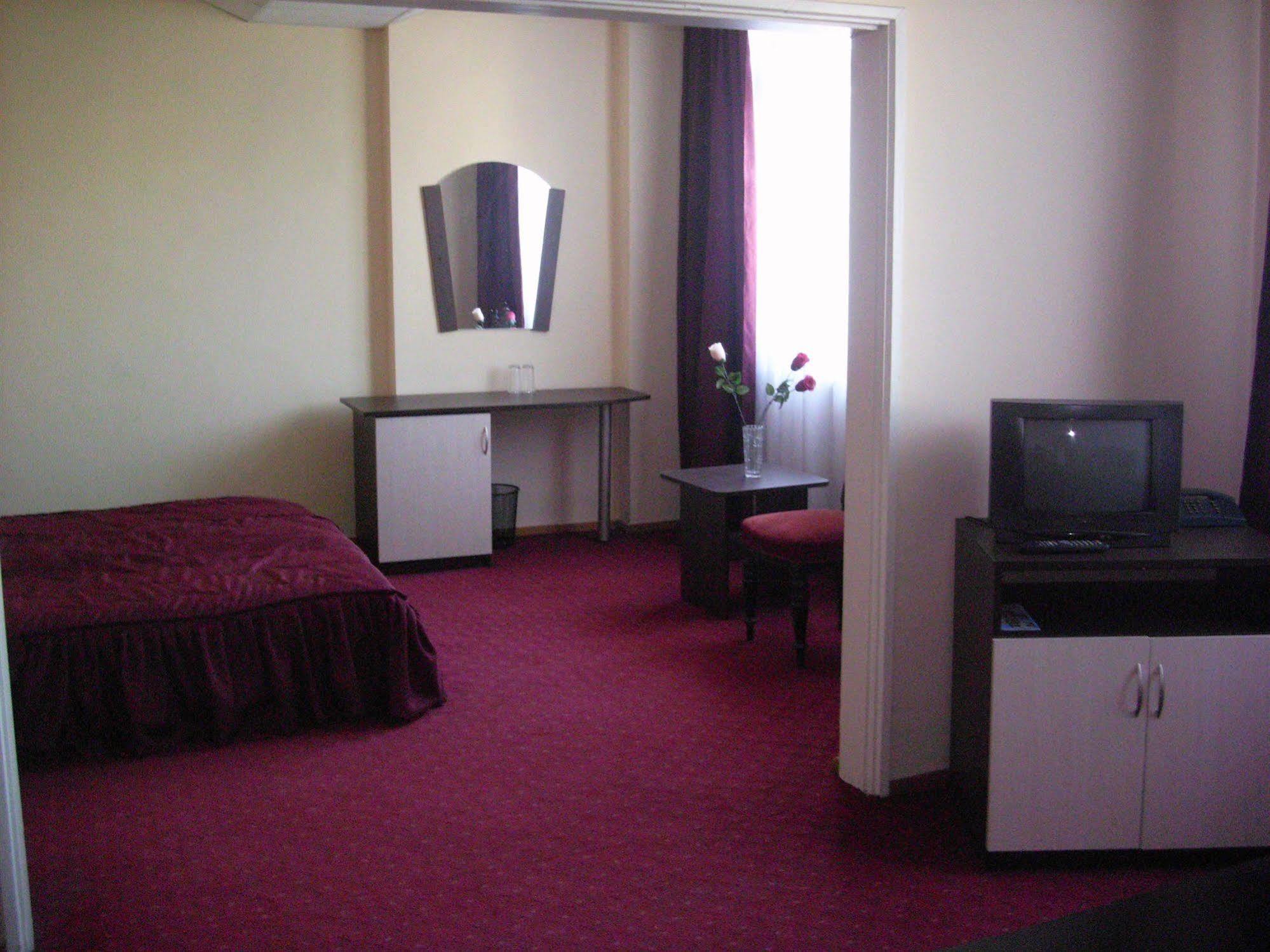 Elbrus Hotel วาซาร์จิค ภายนอก รูปภาพ